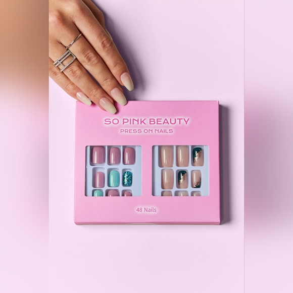 SO PINK BEAUTY Press On Nails 2 Packs In Polished Petals - Picture 2 of 3